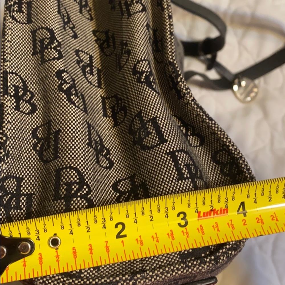 Dooney & Bourke purse - Picture 12 of 12